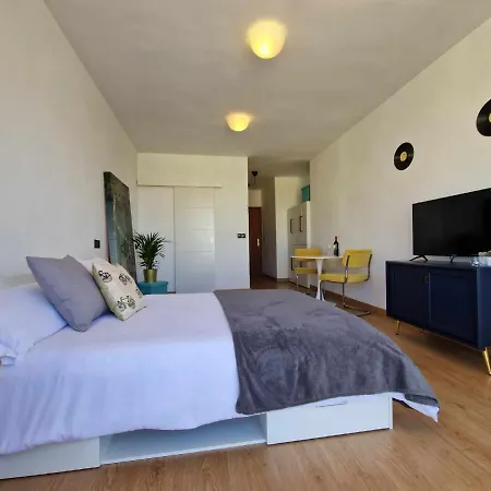 Modern Loft In Centre Of