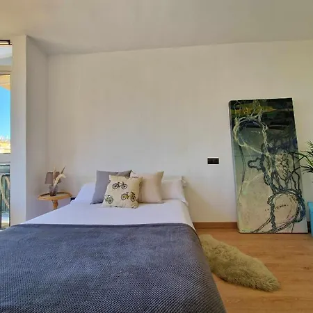 Modern Loft In Centre Of